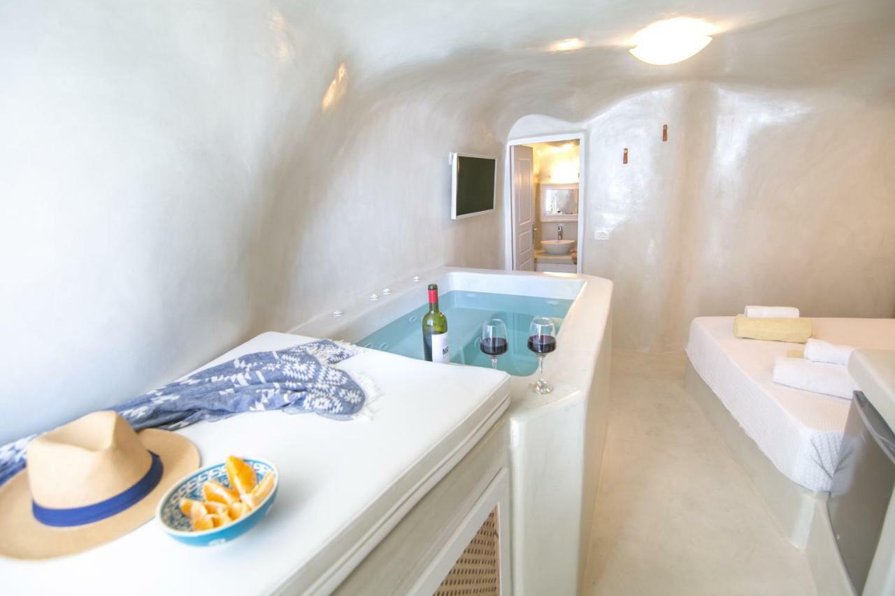 White Cave House Villa เอีย ภายนอก รูปภาพ