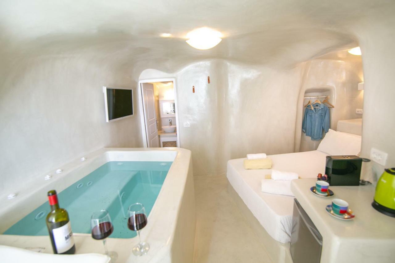 White Cave House Villa เอีย ภายนอก รูปภาพ
