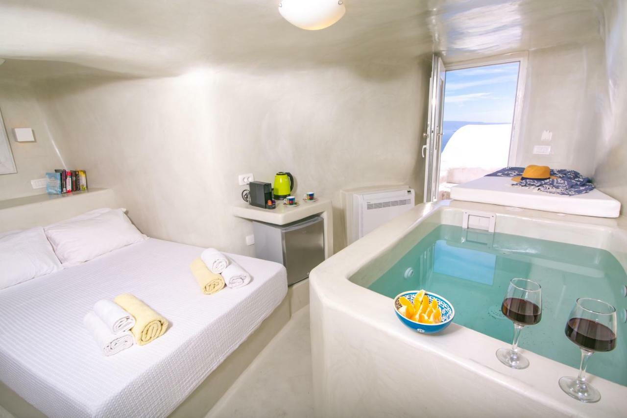 White Cave House Villa เอีย ภายนอก รูปภาพ
