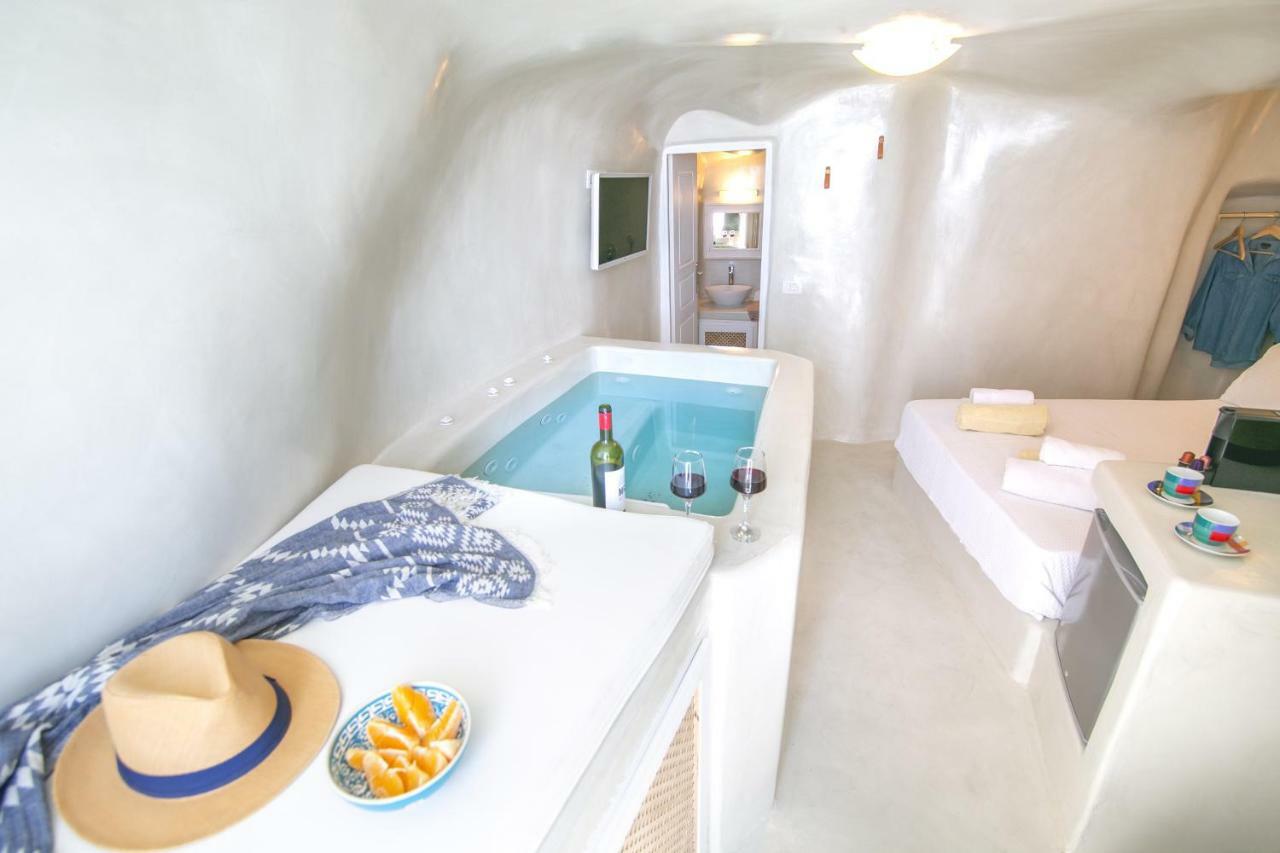 White Cave House Villa เอีย ภายนอก รูปภาพ